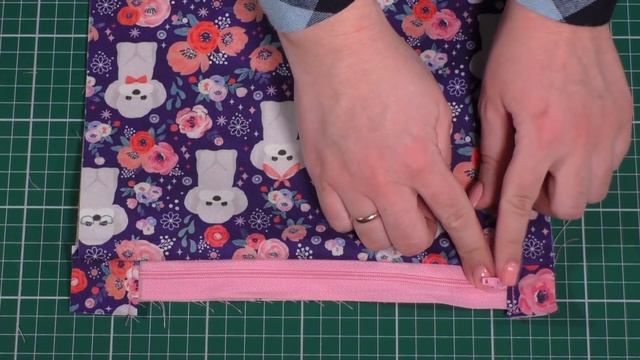 Косметичка своими руками / С аккуратной молнией!