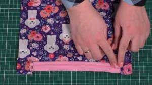 Косметичка своими руками / С аккуратной молнией!