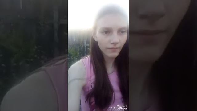 "Танец" к клипу песни «Дура со стажем» поет песню Карина Хвойницкая. смотреть онлайн