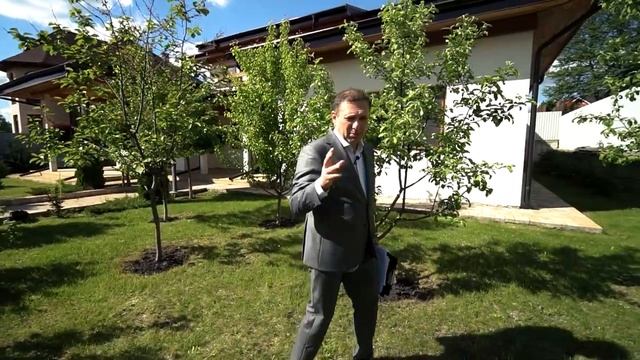 Средиземноморская вилла для большой семьи | Из 6 спален 3 спальни на 1-м этаже | Поселок Цветочный смотреть онлайн