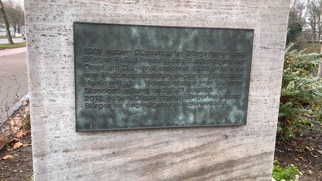 Новогодний Дюссельдорф/Мендельсон/Матушка Ай и Академия Художеств смотреть онлайн