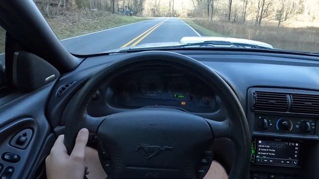 2001 Ford Mustang GT - POV Drive смотреть онлайн