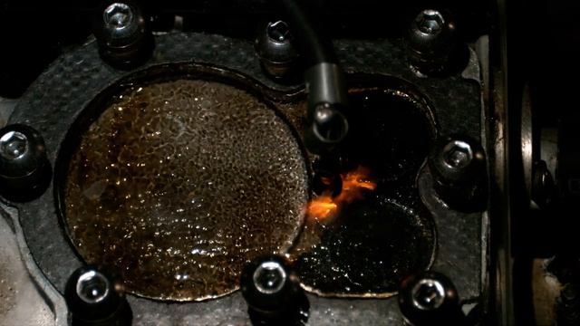 Glass Head Engine with Turbo Sneak Peek Slow Motion 4K смотреть онлайн