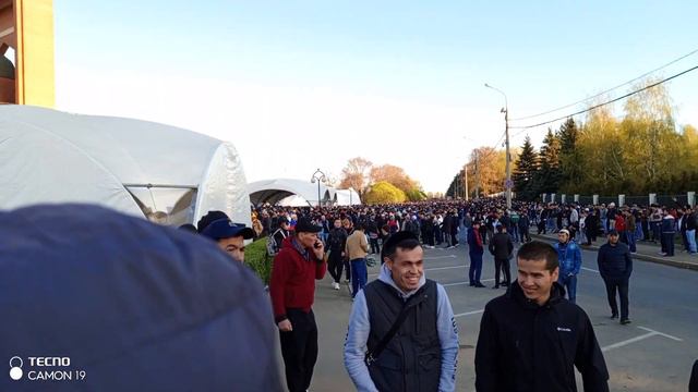 Намаз Рамадан в Москве "толпа людей" смотреть онлайн