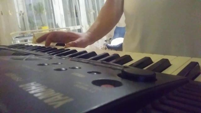 YAMAHA PSR-520 Ничего на свете лучше нету. смотреть онлайн