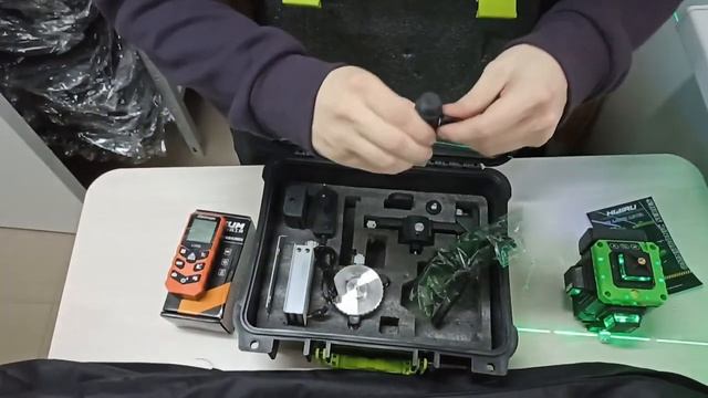 Лазерный уровень HIBIRU 4D Omnitronic + тренога 3 метра + дальномер LV55 смотреть онлайн