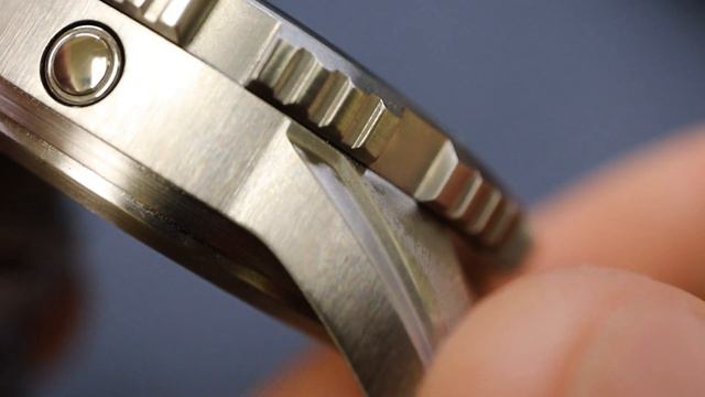 Insane Quality from a Microbrand - Phoibos Great Wall Review! смотреть онлайн