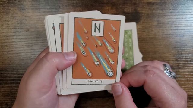 Green Glyphs Runes Deck | Flip Through and Review смотреть онлайн