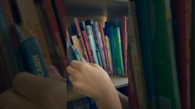 Вместительный стеллаж для книг ONIANI.RU смотреть онлайн