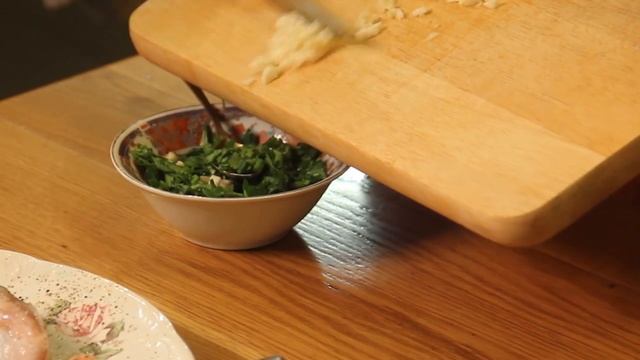 Холостяцкий ужин. Форель на сковороде гриль. смотреть онлайн