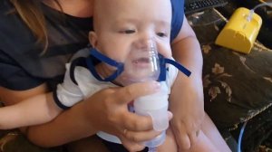 ДВОЙНЯ И ПАПА! ?️ ЛЕЧИМ НАСМОРК МАЛЫШАМ!