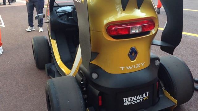 TWIZY RENAULT SPORT F1 SPECIAL EDITION GP MONACO 2013 смотреть онлайн
