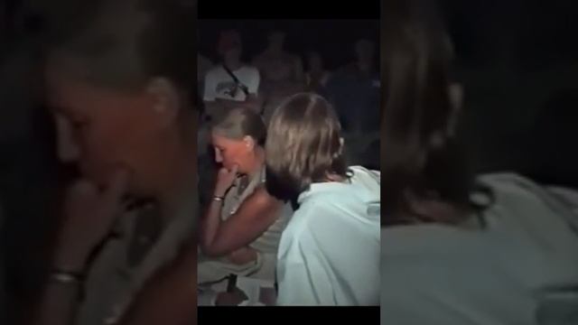 Страну нужно кормить. Вы не можете ложку до рта им донести, потому что её заглатывают и облизывают смотреть онлайн