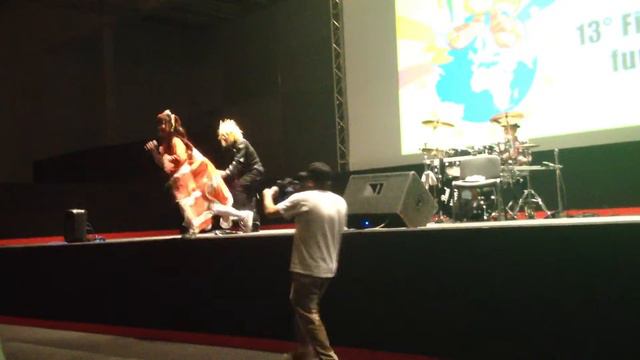 Romics 2013 - 05/04/2013 - Loverin Tamburin - Video 3/3 смотреть онлайн