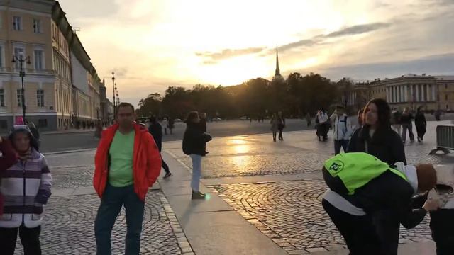 Питер. Дворцовая площадь. 8.10.2022. смотреть онлайн