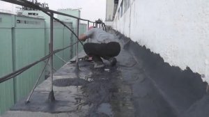 Ремонт мягкой  рулонной кровли при помощи мастики: что надо знать