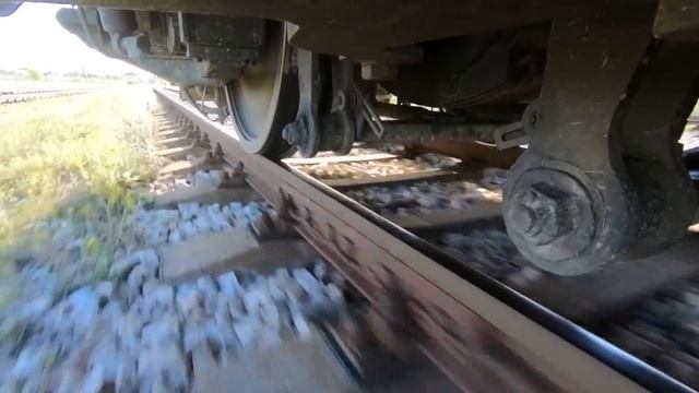 New vs old track at 160/100 km/h смотреть онлайн