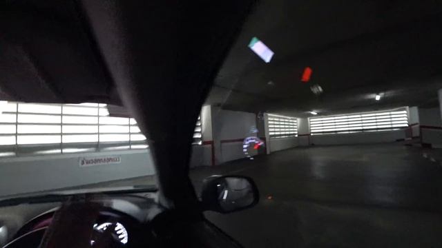 Едем с Нитт на машине по Бангкоку, делюсь впечатлениями смотреть онлайн