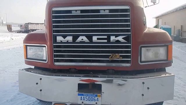 1999 Mack CL753 Michigan Special Truck смотреть онлайн