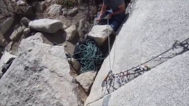 Epic Climbing Flail - The Gear Room смотреть онлайн