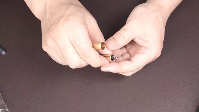 Kaweco 万年筆 ブラス スポーツ M 中字 / 真鍮製ボディが素敵な缶に入ってきた！ смотреть онлайн
