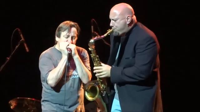 John Isley playing his Drake "Stubbie" Tenor Saxophone Mouthpiece смотреть онлайн