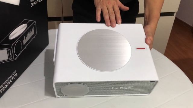 UNBOXING DO PROJETOR TOUYINGER Q10W