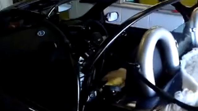 Ford Street Ka rear window replacement by the car trimmers смотреть онлайн