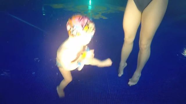 Сан Саныч умеет плавать 1 год 8 месяцев Велнес Тихвин смотреть онлайн