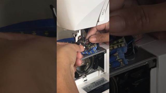 How to fix Needle stuck while sewing смотреть онлайн