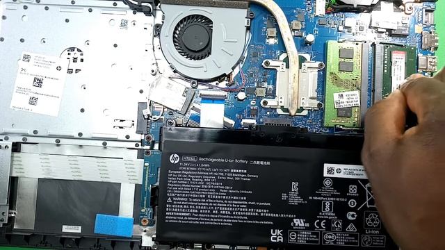 THIS LAPTOP JUST GOT A WHOLE LOT FASTER ✌✔✔✨?? - HP 250 G7 - RAM UPGRADE смотреть онлайн