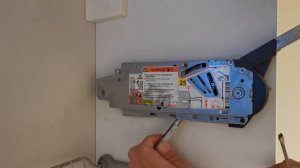 Доводчик Blum ремонт: снятие крышки и замена амортизатора