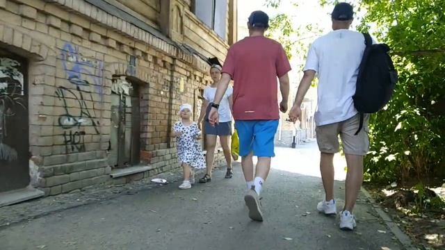 Нижний Новгород, вид снизу. Ильинская 51 - Гребешковский Откос 9А