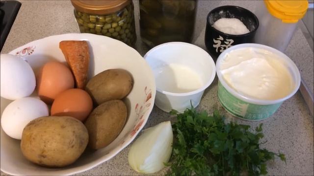 40. Салат а-ля Оливье. Вкусно и без колбасы! смотреть онлайн