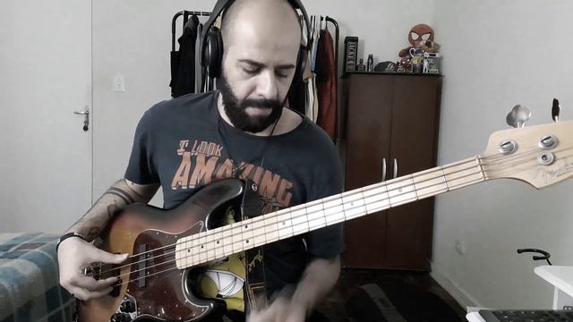 Do I Wanna Know? (Arctic Monkeys) BASS COVER смотреть онлайн