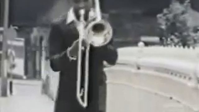 Desmond Dekker - Please Don't Bend (OFICIAL) смотреть онлайн