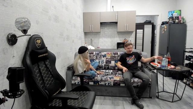 МАФАНЯ ИРЛ СВИДАНИЯ (ft. КАША, БРАМО, БЕБРИНА, СБОМБА) смотреть онлайн