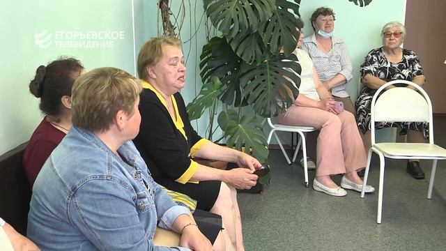 Главный врач Егорьевской центральной районной больницы провёл встречу с жителями деревни Раменки. смотреть онлайн