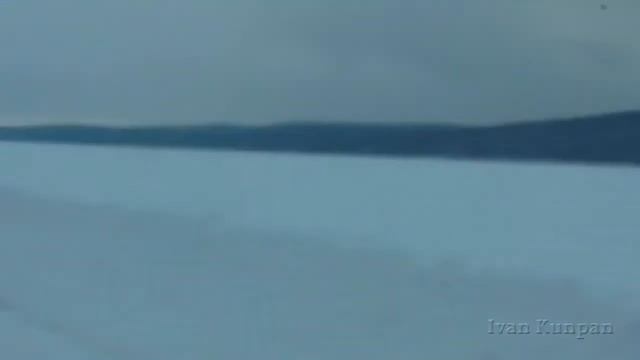 Сибирь. Зимняя дорога по Ангаре, ведущая на рыбалку на Братском водохранилище смотреть онлайн