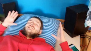 КАК СПАТЬ, ЕСЛИ ШУМЯТ СОСЕДИ ✔ Смотри и учись!