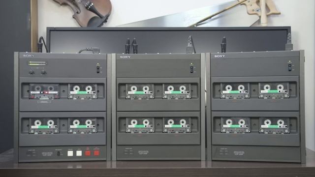 SONY CCP-1410F• Дубликатор аудио компакт кассет, копирует все дорожки за один проход на 76 скорости