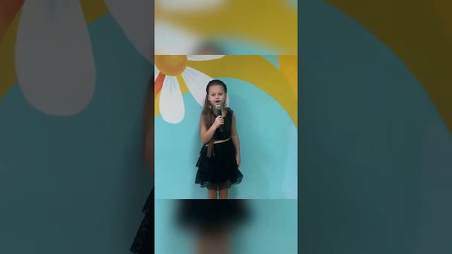 Поздравление от Дома детского творчества с Днём Матери! смотреть онлайн