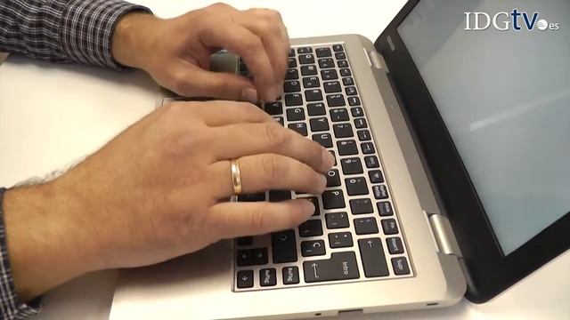 Video análisis Toshiba Satellite CL10 смотреть онлайн
