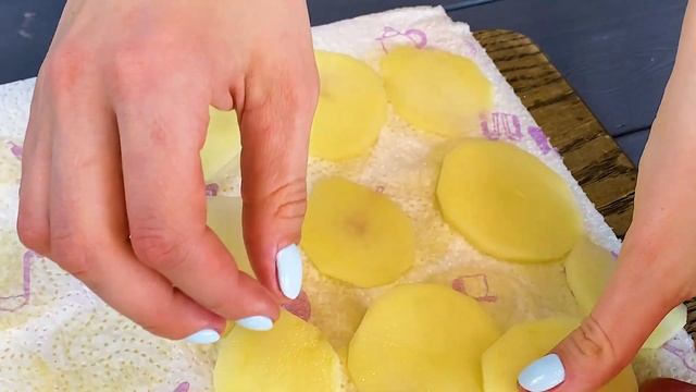 Willst du Chips? Bereiten Sie in 5 Minuten nützliche Chips in der Mikrowelle vor! смотреть онлайн