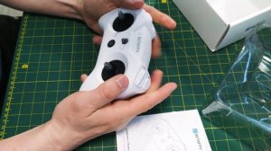 Розпаковка і короткий огляд пульта управління fpv дрона literadio 3 betafpv.