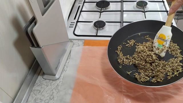 Козинаки с мёдом за пару минут смотреть онлайн