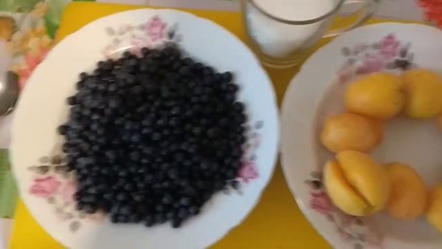 Абрикосово черничный компот смотреть онлайн