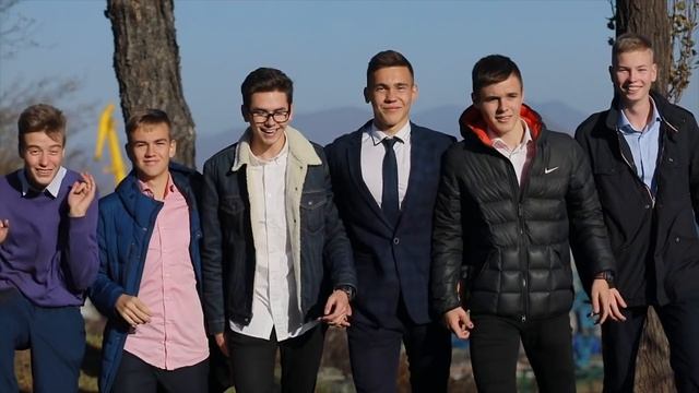 25/17 "Жду чуда" Школьный клип 11 класс скоро Последний Звонок 2021 Школа 9 смотреть онлайн