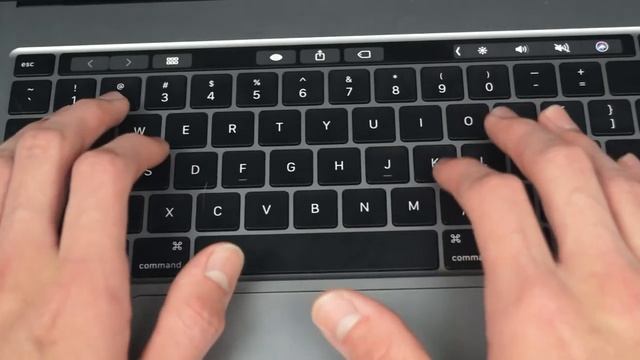 2019 MacBook Pro Unboxing/Setup смотреть онлайн
