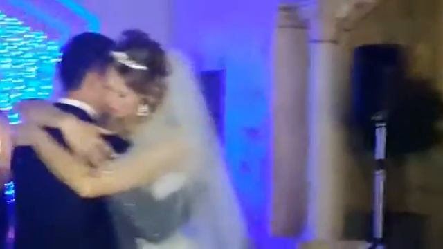 Белый танец отца и дочери! Душевно до слез смотреть онлайн